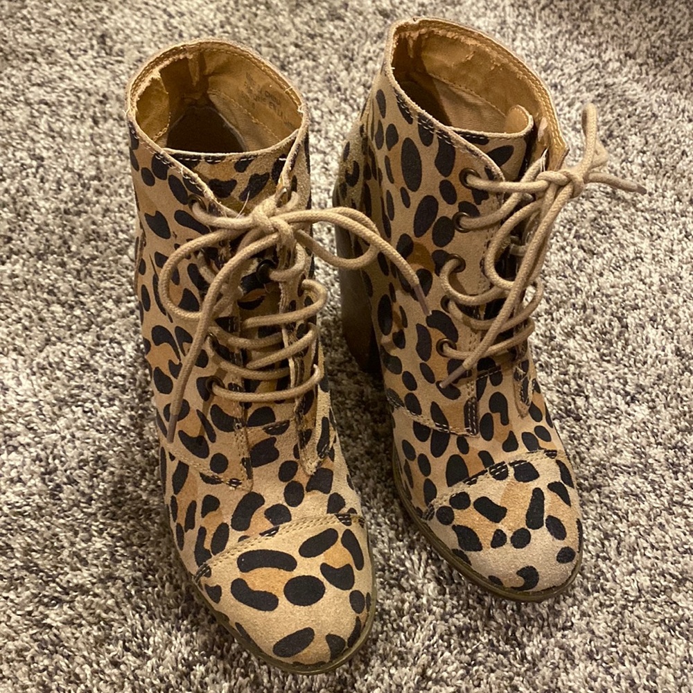 Kimchi Blue Leopard Prints Boots